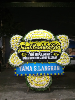 Papan Bunga Duka di Salekoe